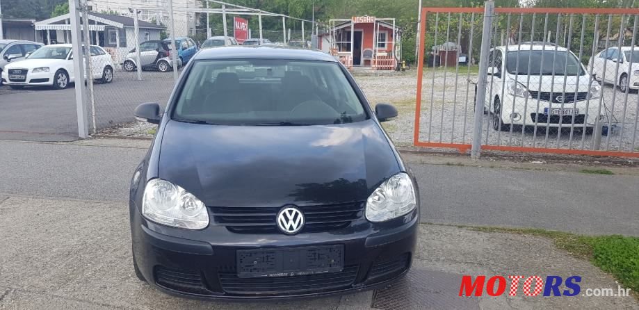 2008' Volkswagen Golf 5 1,9 Tdi photo #1