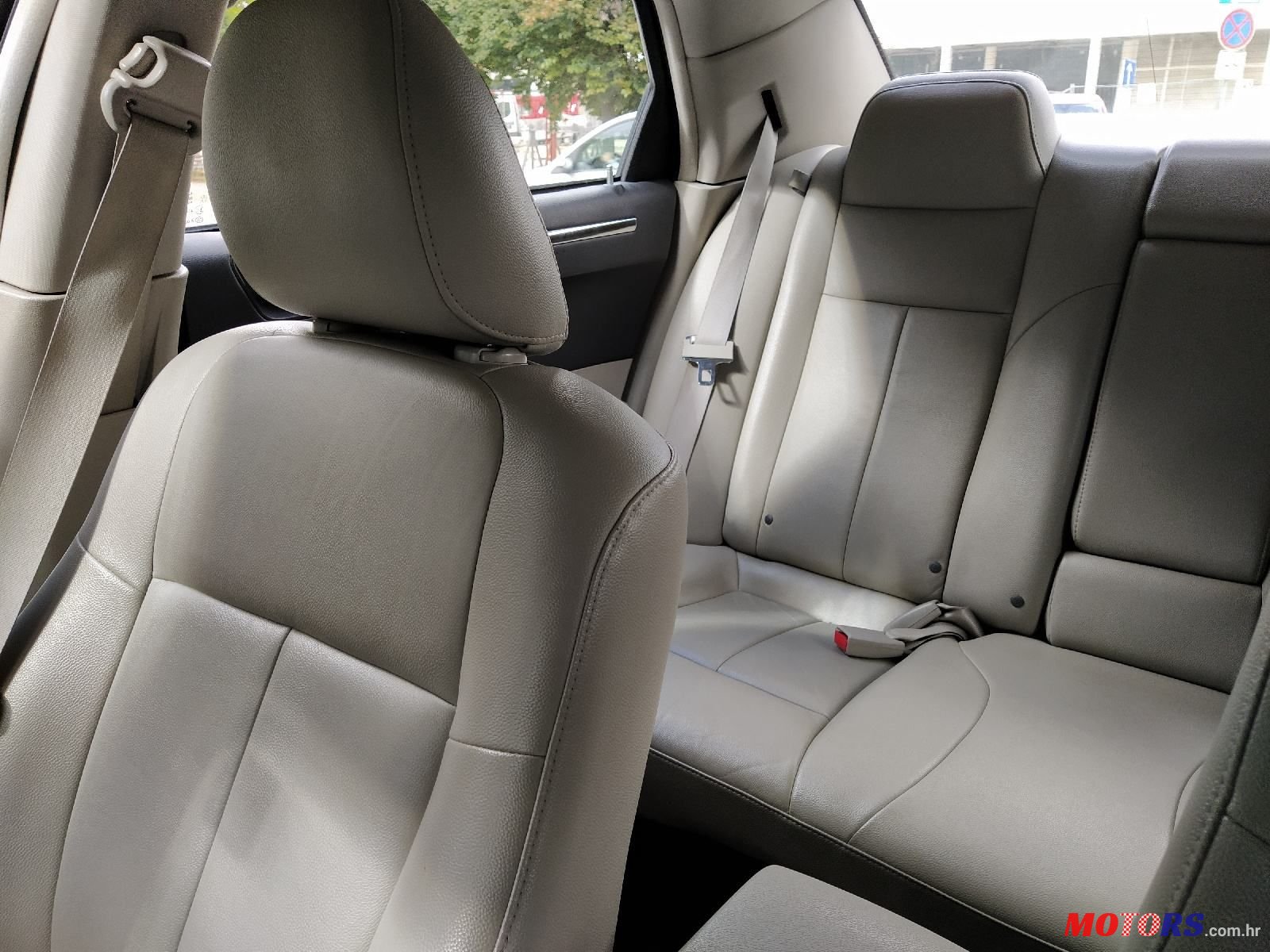 2007' Chrysler 300C photo #6