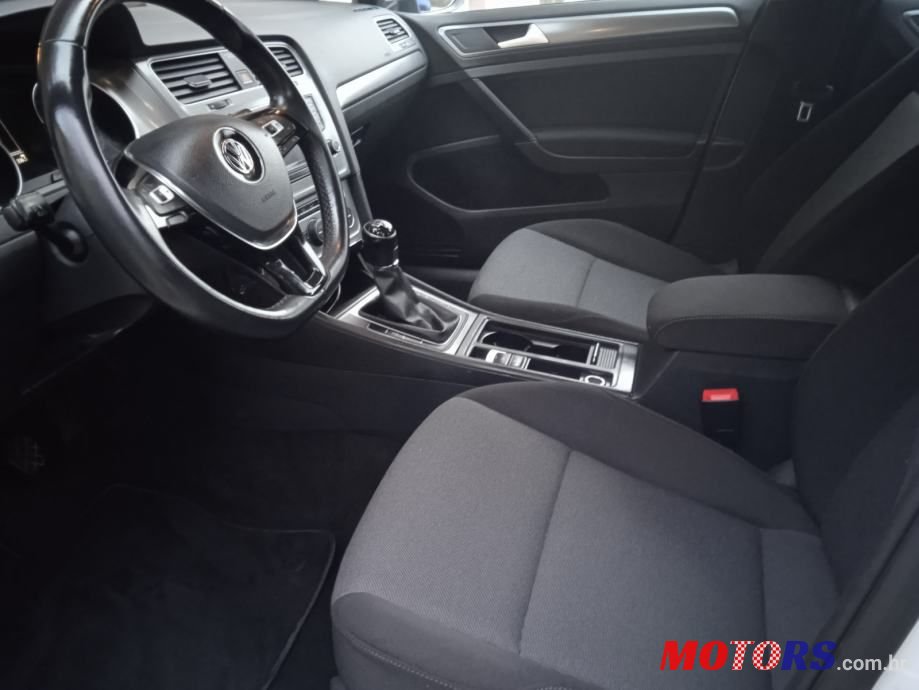 2015' Volkswagen Golf 7 1,6 Tdi photo #4