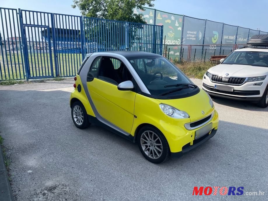 2008' Smart Fortwo photo #2