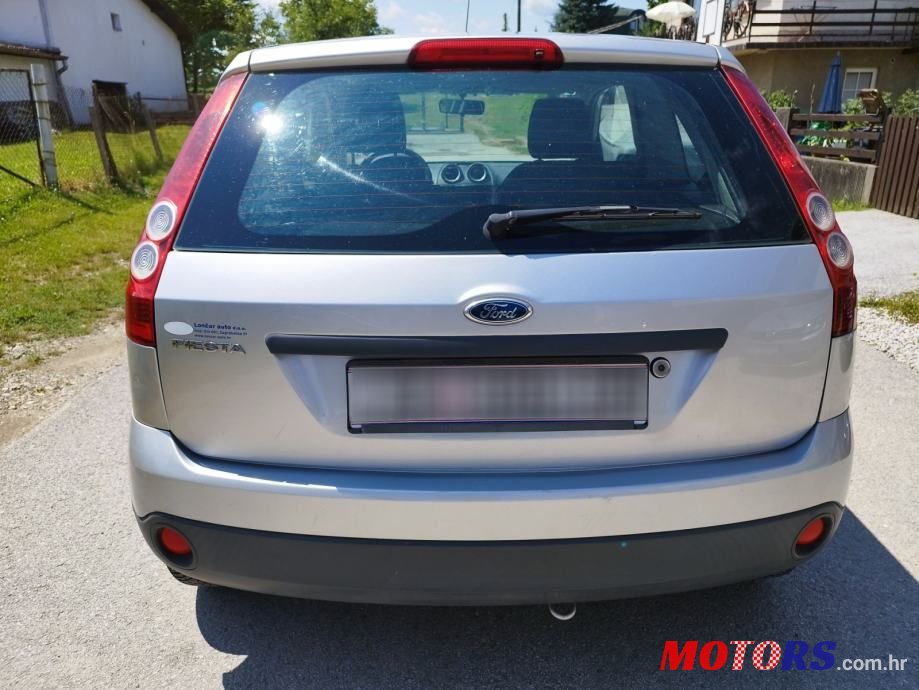 2008' Ford Fiesta photo #4