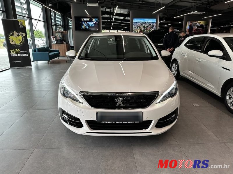 2017' Peugeot 308 Sw photo #2