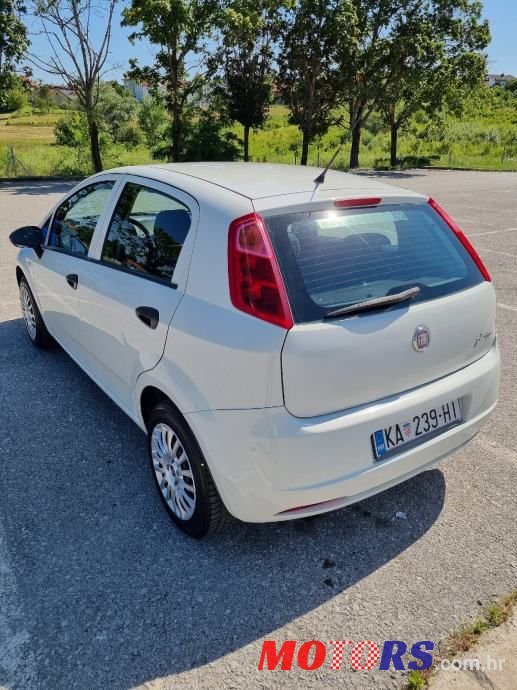 2010' Fiat Grande Punto 1,4 photo #6