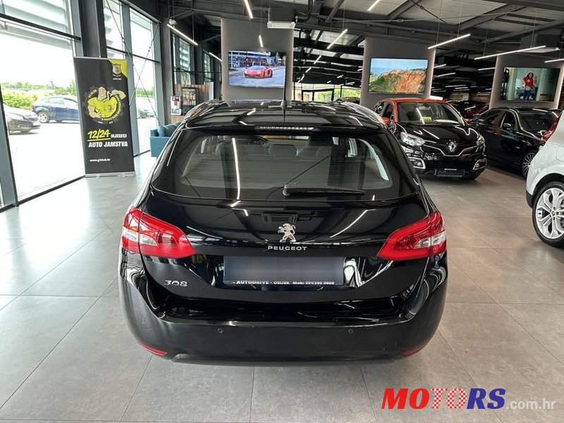 2018' Peugeot 308 Sw photo #5