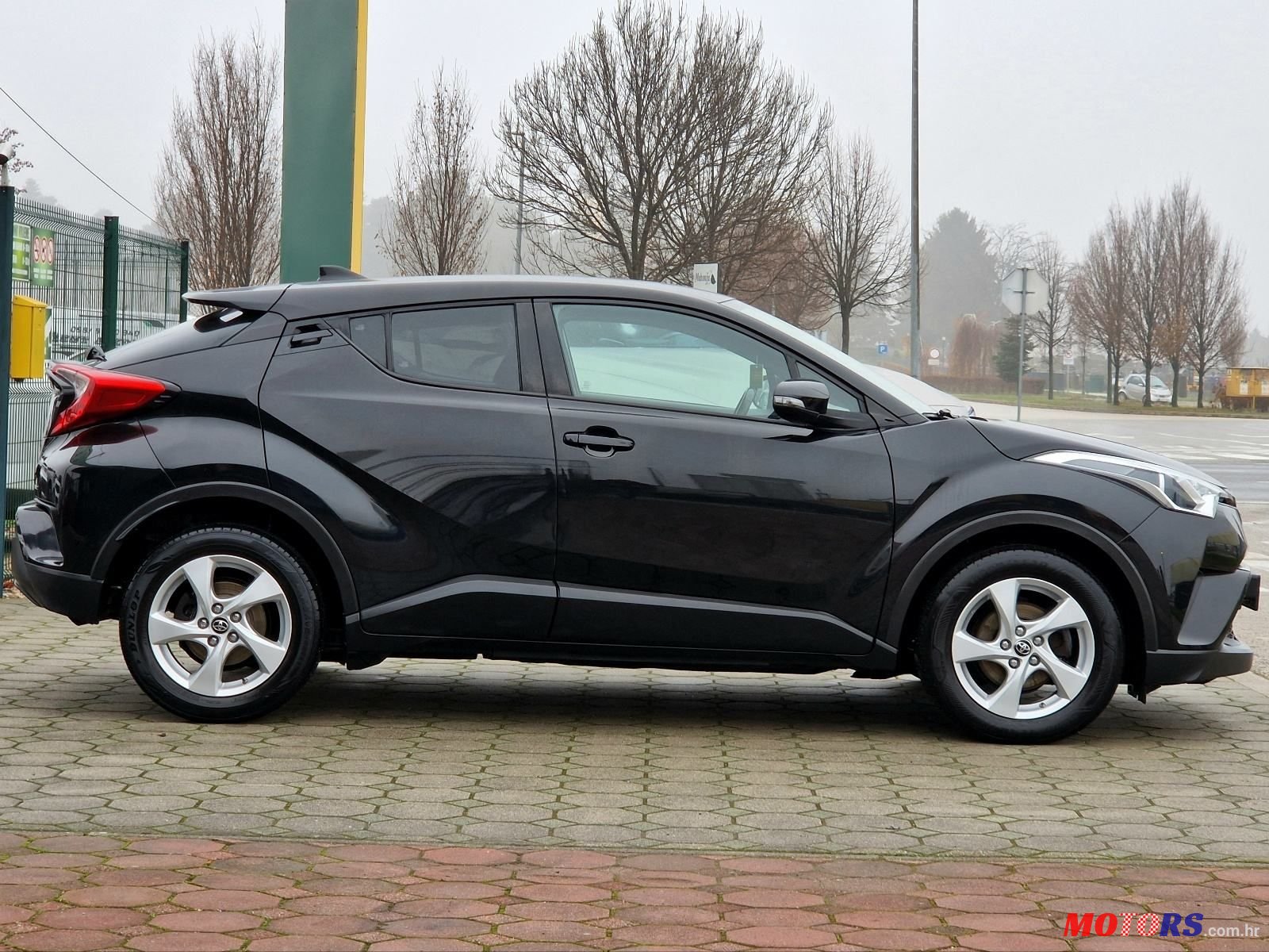 2017' Toyota C-HR 1,2 Turbo photo #6