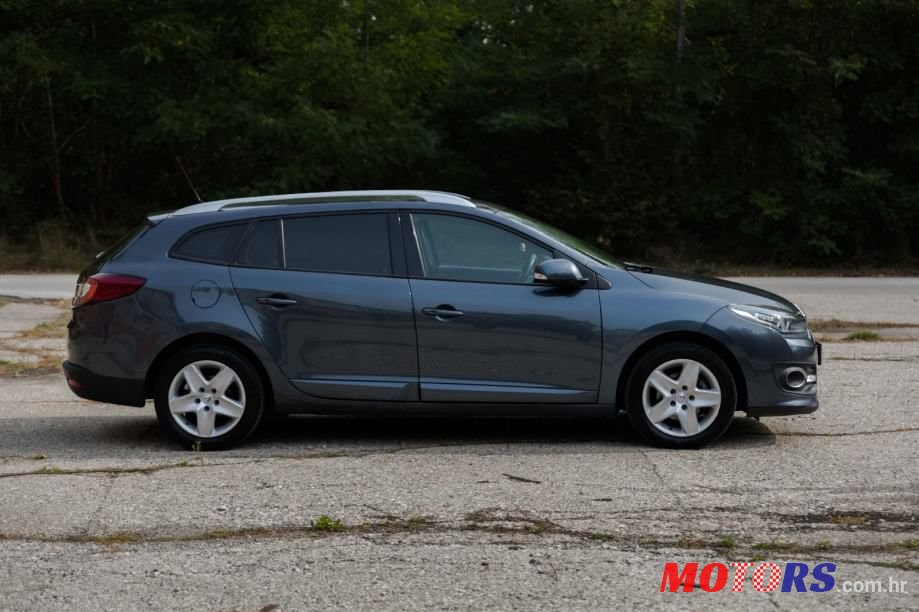 2015' Renault Megane Grandtour Dci photo #4