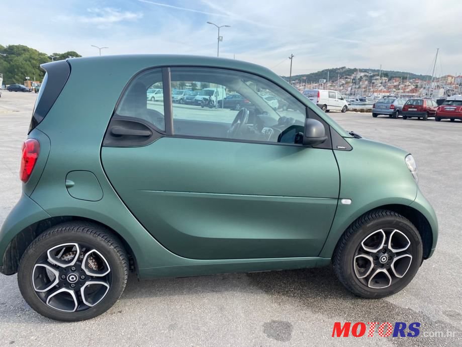 2017' Smart Fortwo photo #3