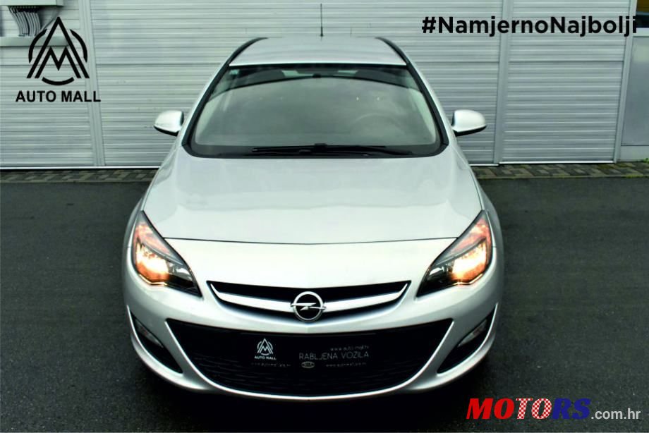 2016' Opel Astra Karavan photo #1