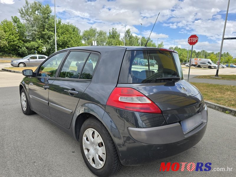 2006' Renault Megane 1,6 16V photo #3