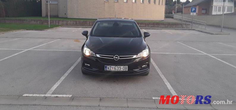 2016' Opel Astra 1,6 Cdti Start/Stop photo #1