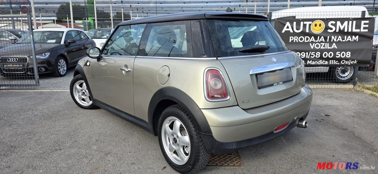 2008' MINI Cooper Cooper D photo #4