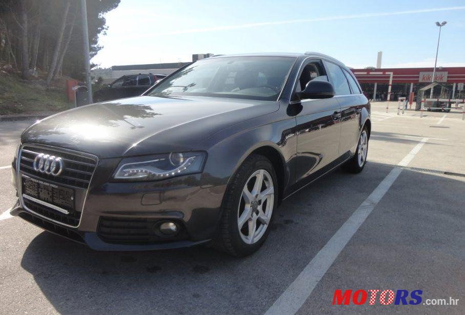 2009' Audi A4 Avant photo #2
