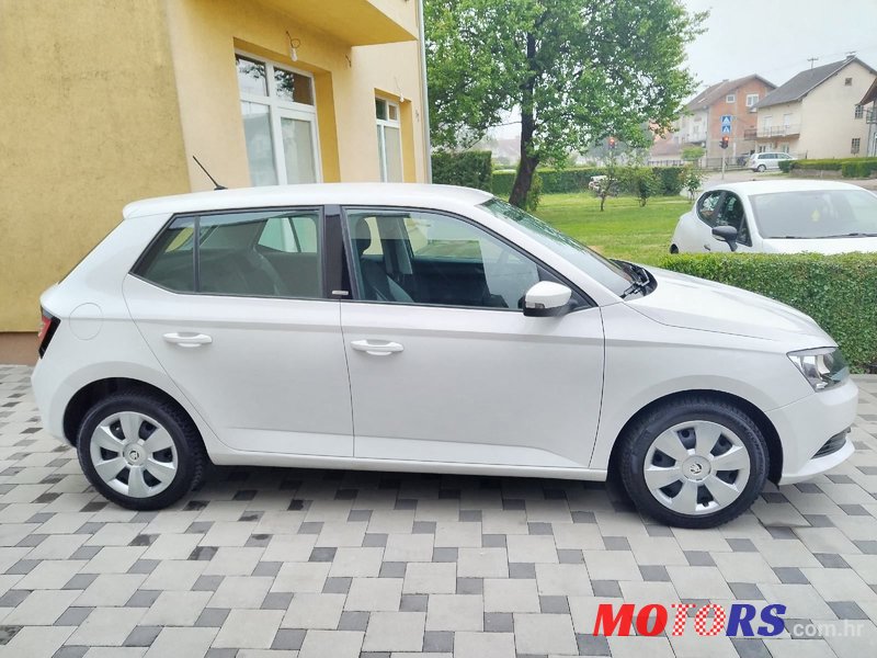2016' Skoda Fabia 1,0 photo #4