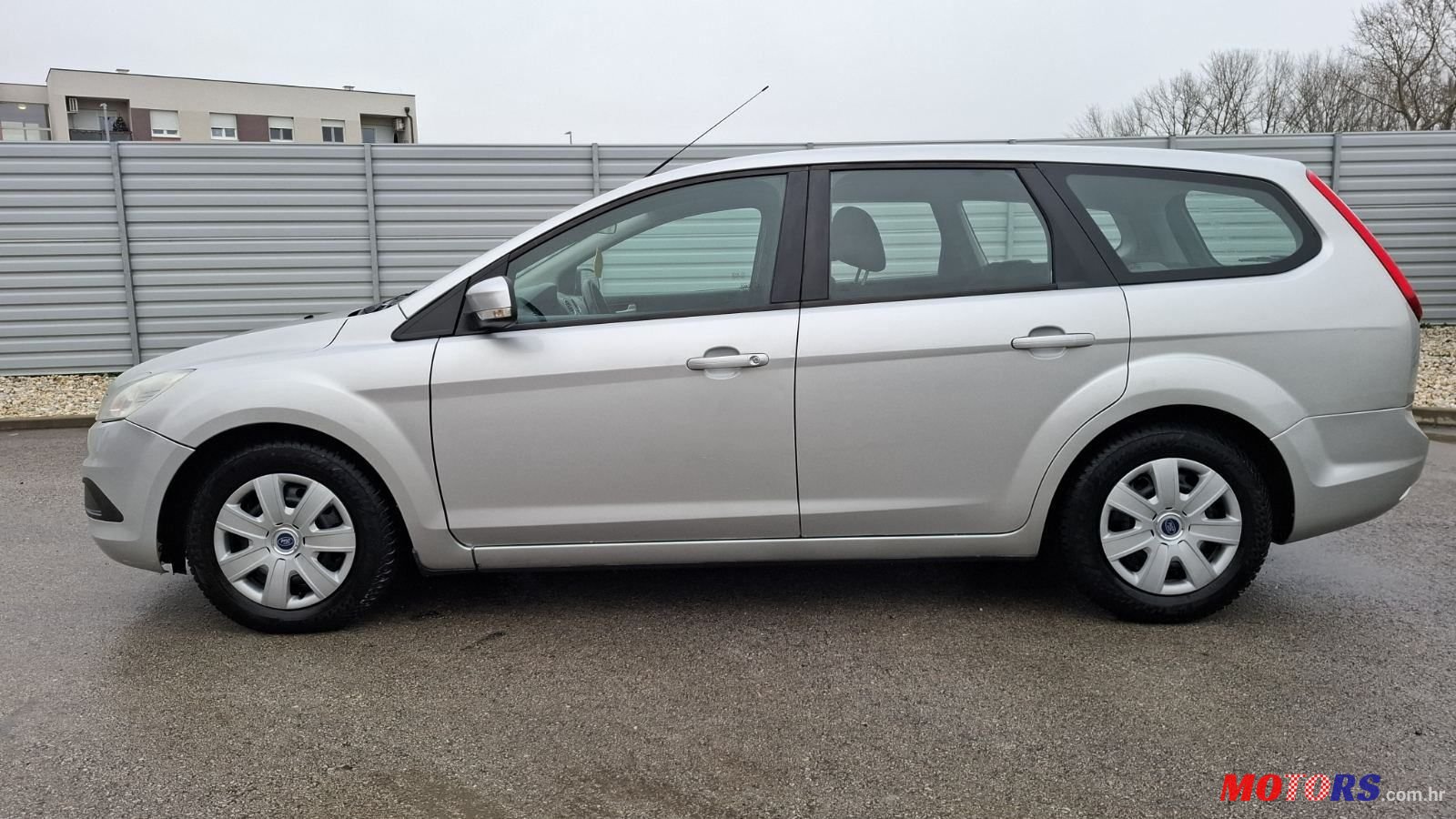 2009' Ford Focus Karavan photo #2