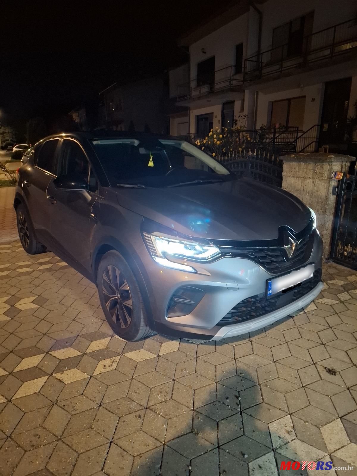 2022' Renault Captur Tce photo #5