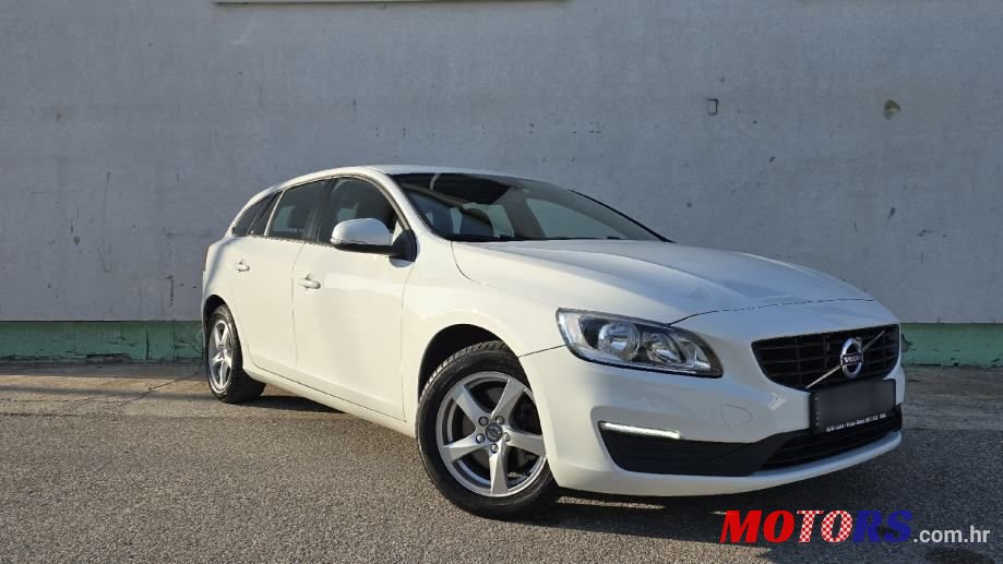 2017' Volvo V60 2.0 D2 photo #4