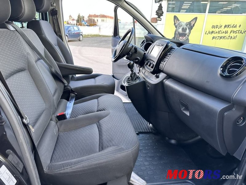 2019' Opel Vivaro photo #2