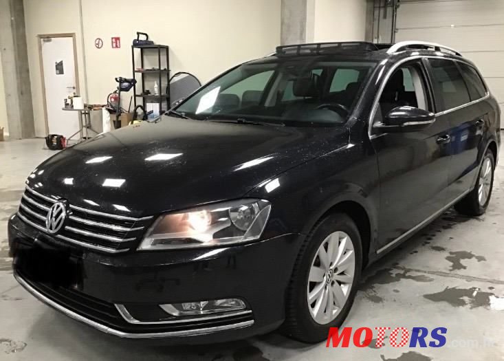 2014' Volkswagen Passat Variant photo #1