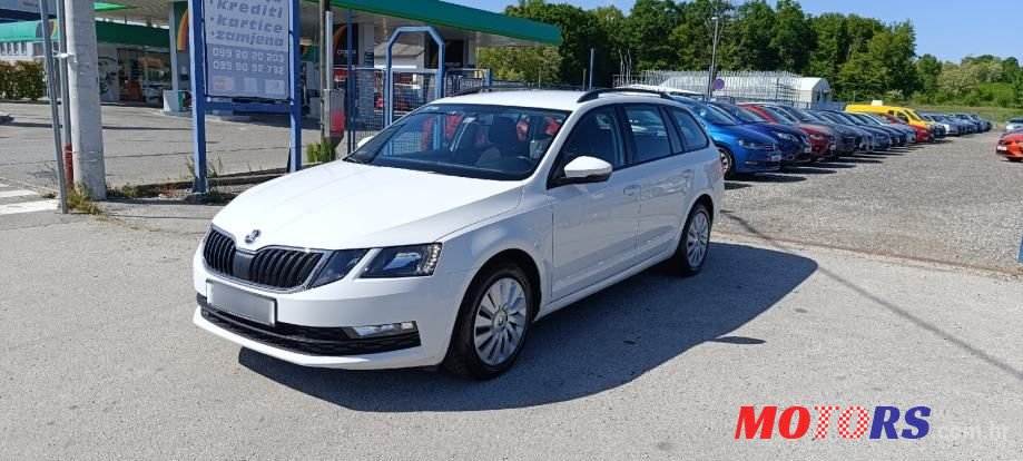 2018' Skoda Octavia Combi photo #1