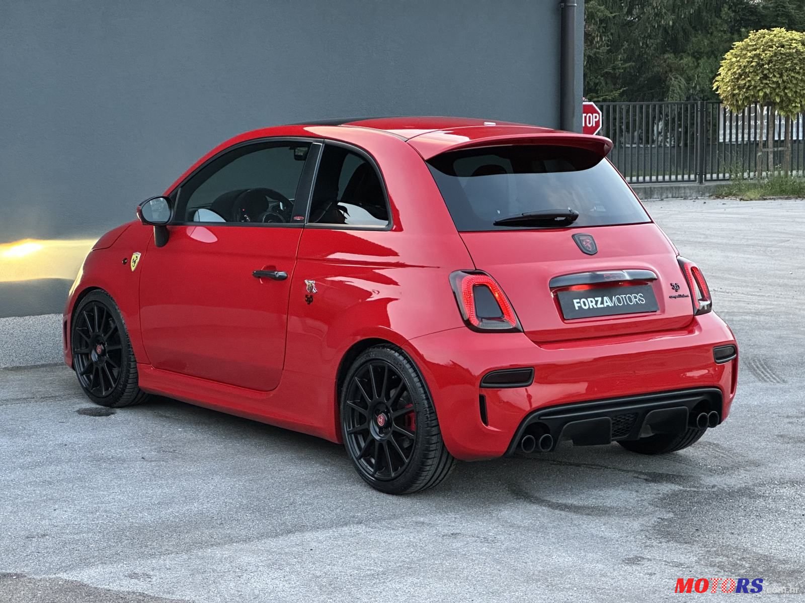 2021' Fiat 500 Abarth photo #6