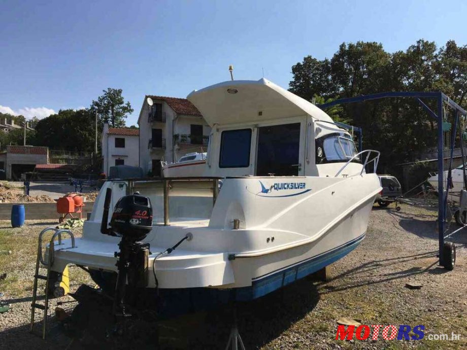 2009' Quicksilver 640 Weekend photo #2