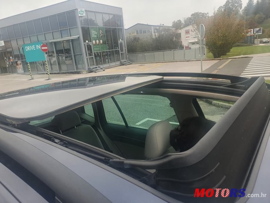 2014' Volkswagen Golf photo #5