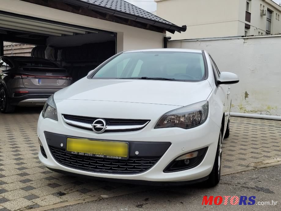 2014' Opel Astra 1.4 photo #3