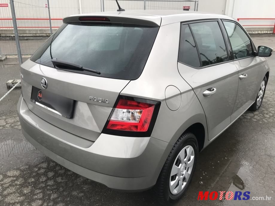 2016' Skoda Fabia 1,0 photo #5