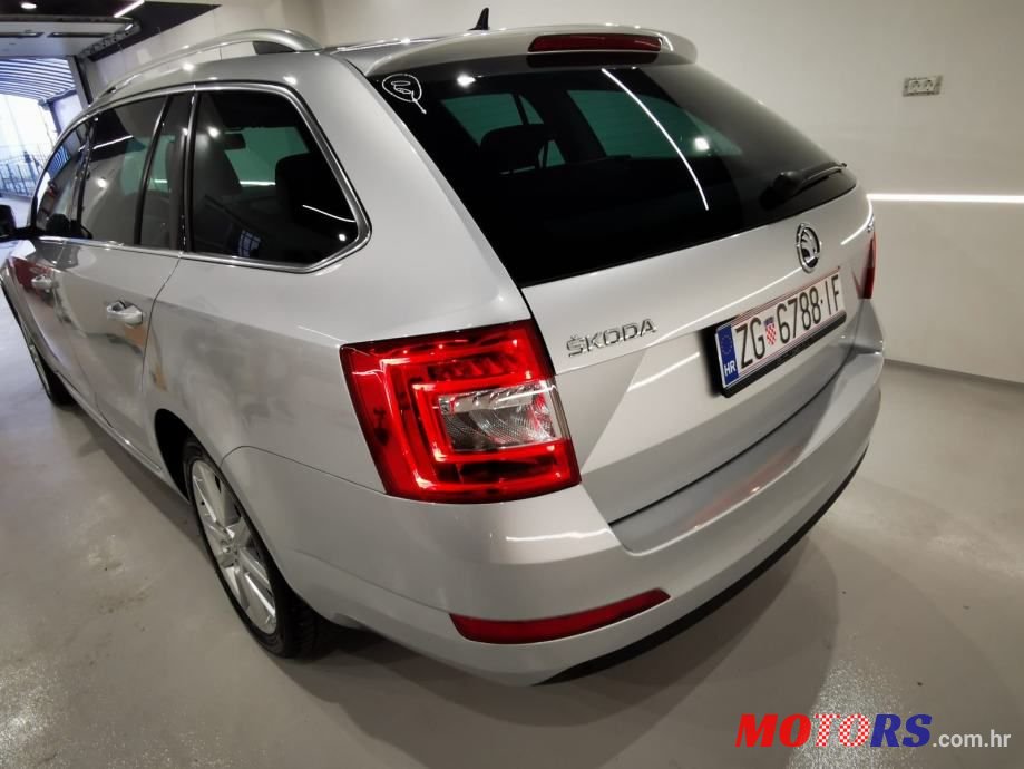 2016' Skoda Octavia Combi photo #4