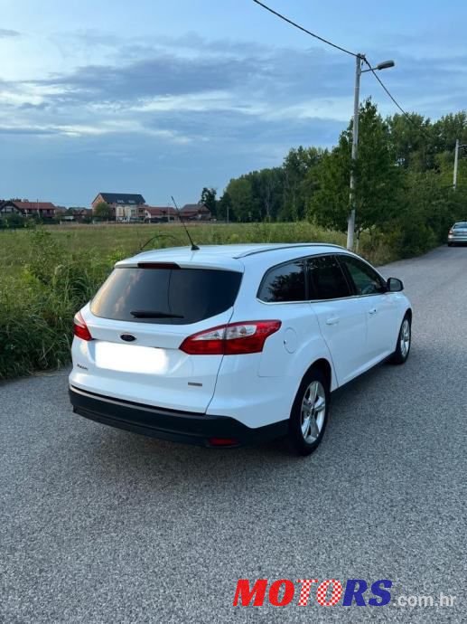 2013' Ford Focus Karavan photo #5