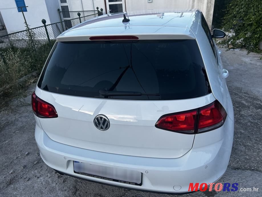 2017' Volkswagen Golf VII photo #6