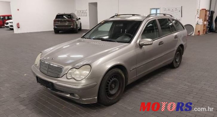 2003' Mercedes-Benz C-Klasa 220 photo #3