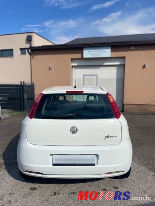 2011' Fiat Punto 1.3Jtd photo #5