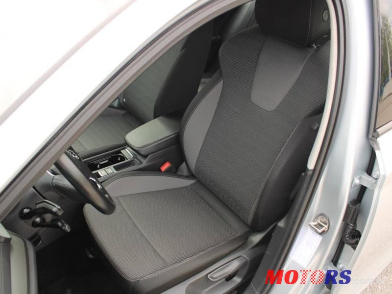 2020' Skoda Octavia Combi photo #6