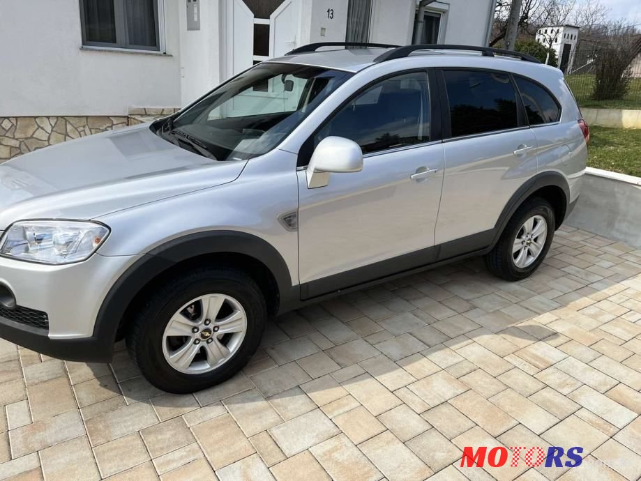 2009' Chevrolet Captiva 2,0 D photo #3