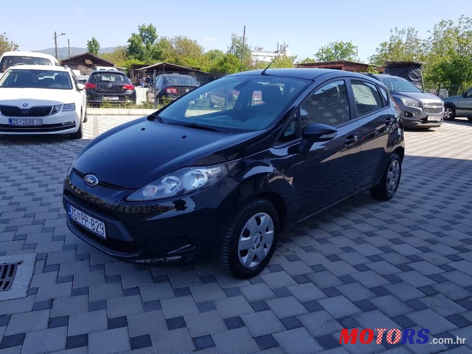 2010' Ford Fiesta 1,6 photo #2