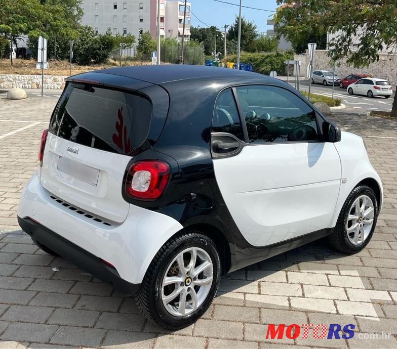 2015' Smart Fortwo photo #2