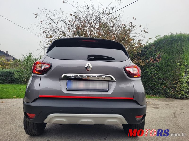 2019' Renault Captur Tce photo #6