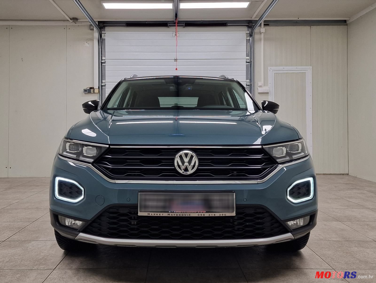 2019' Volkswagen T-Roc 2,0 photo #2