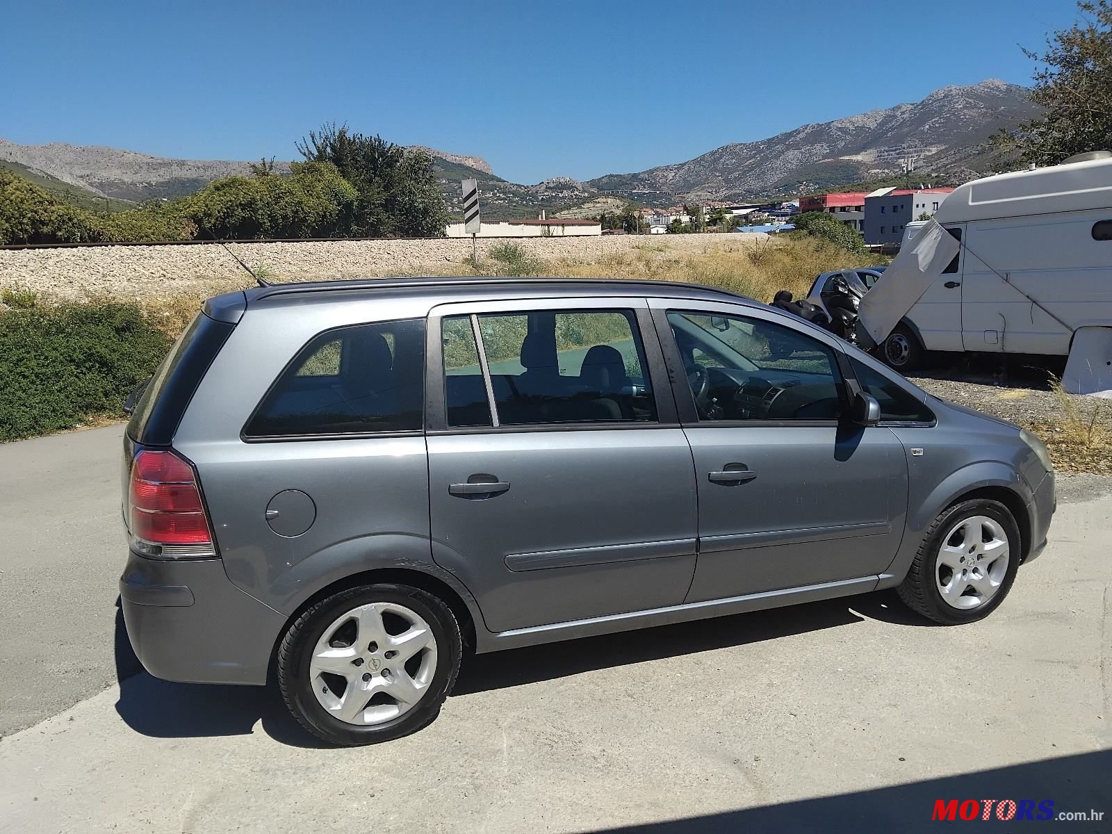 2007' Opel Zafira 1,6 photo #1
