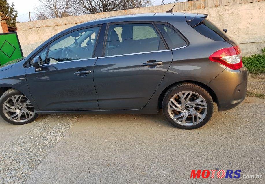 2014' Citroen C4 2,0 Hdi photo #1