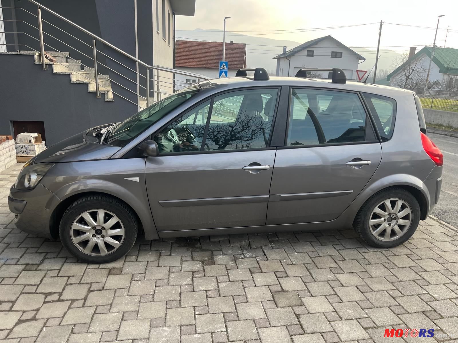 2008' Renault Scenic 1,6 16V photo #3