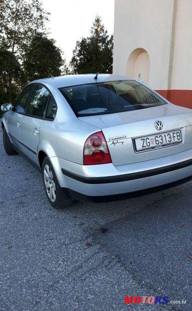 2003' Volkswagen Passat 1,9 Tdi photo #2