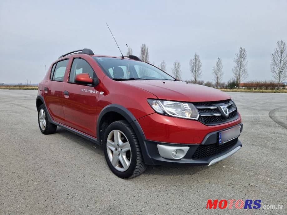 2013' Dacia Sandero 0,9 Tce 90 Prestige photo #1