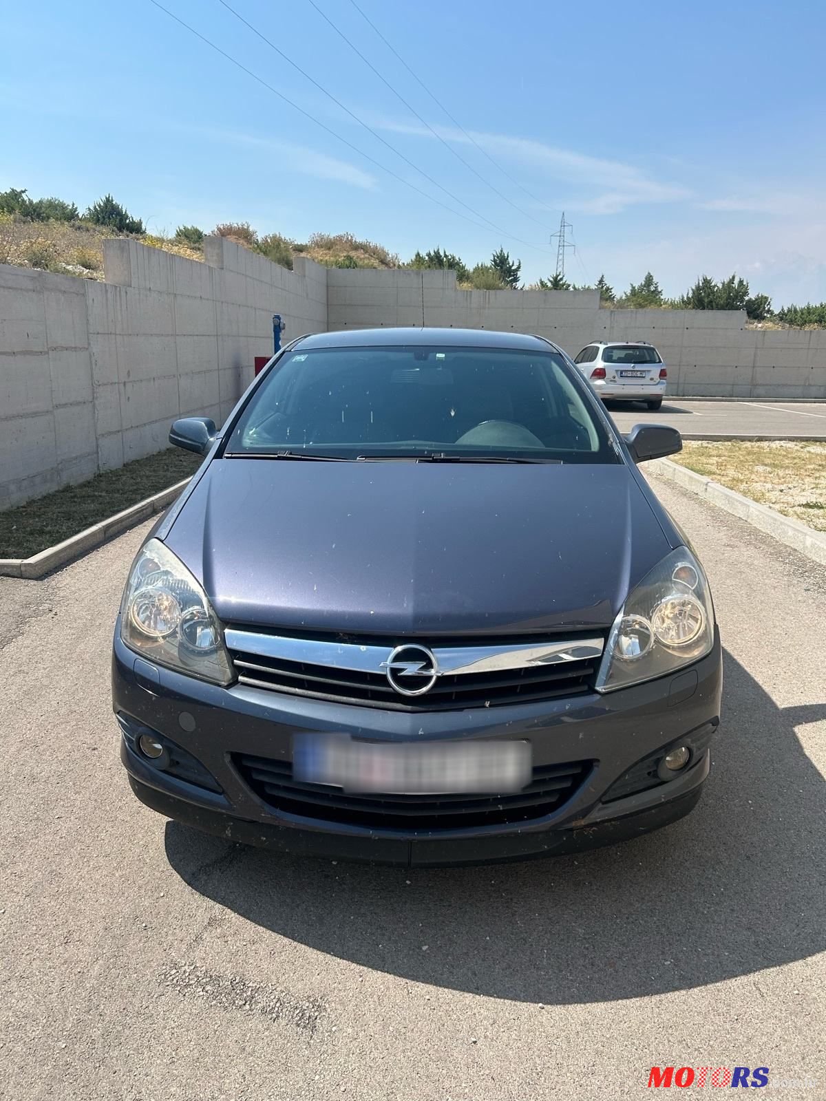 2006' Opel Astra Coupe photo #3
