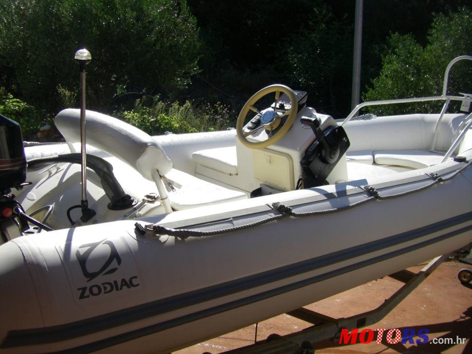 2009' Zodiac YACHTLINE 420 photo #1