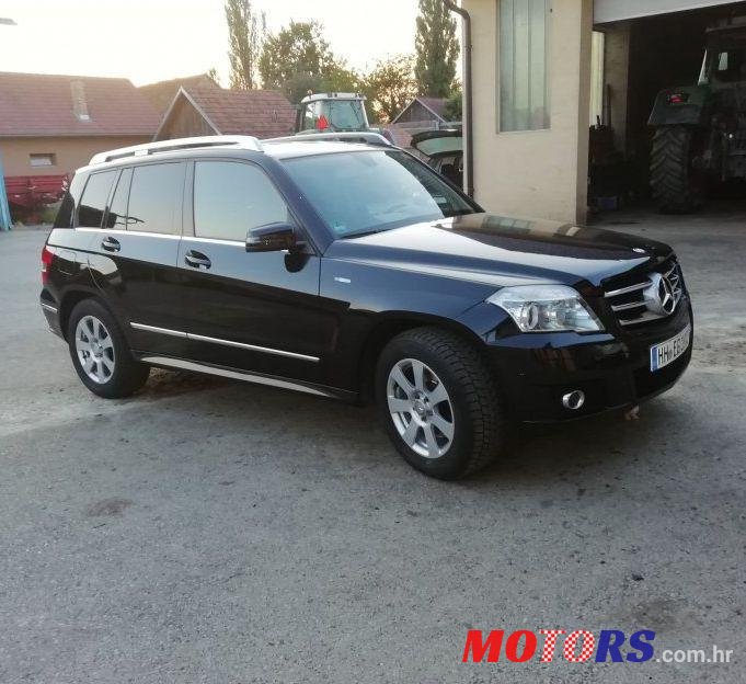 2011' Mercedes-Benz Glk 220 Cdi photo #1