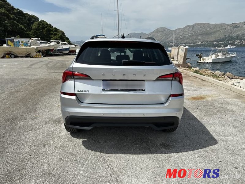 2020' Skoda Kamiq 1,0 Tsi photo #6