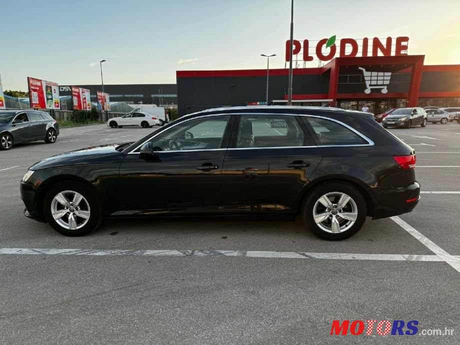2017' Audi A4 Avant photo #3