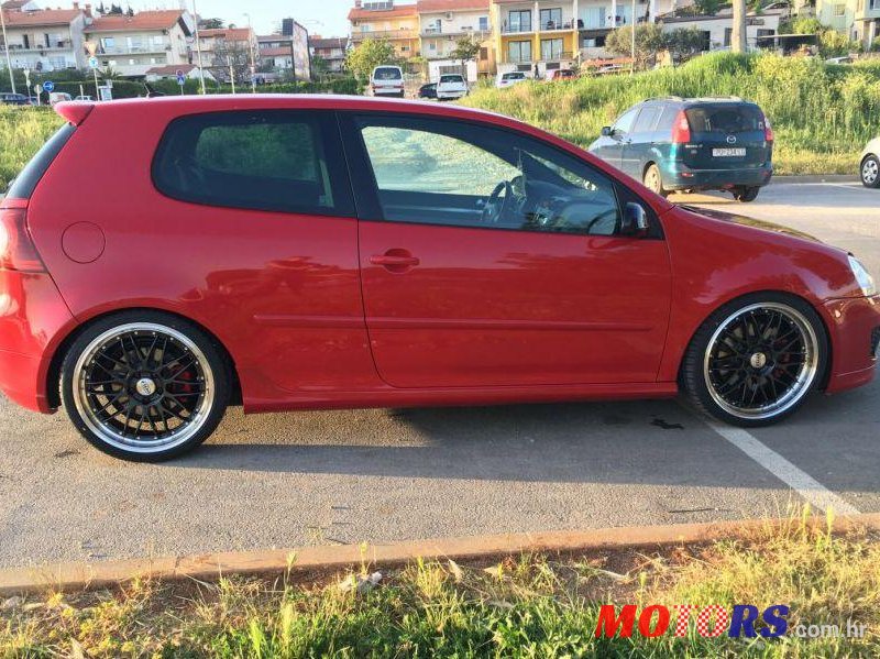 2007' Volkswagen Golf V photo #1